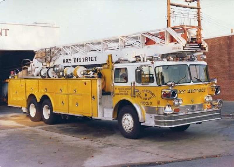 Truck 3
1975 Grove Imperial